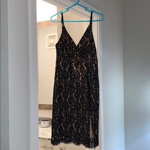 Lulu’s black lace dress